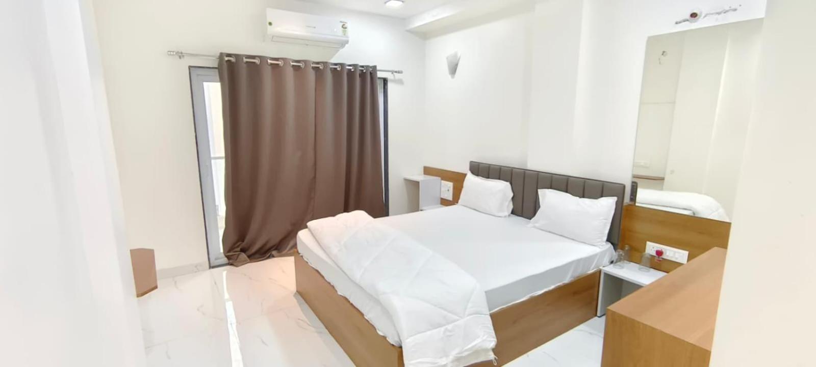 Hotel Mayur Residency Ellora Eksteriør billede